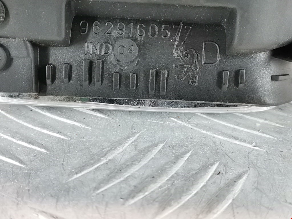 Ручка дверная задняя внутренняя правая PEUGEOT 607 2000-2010