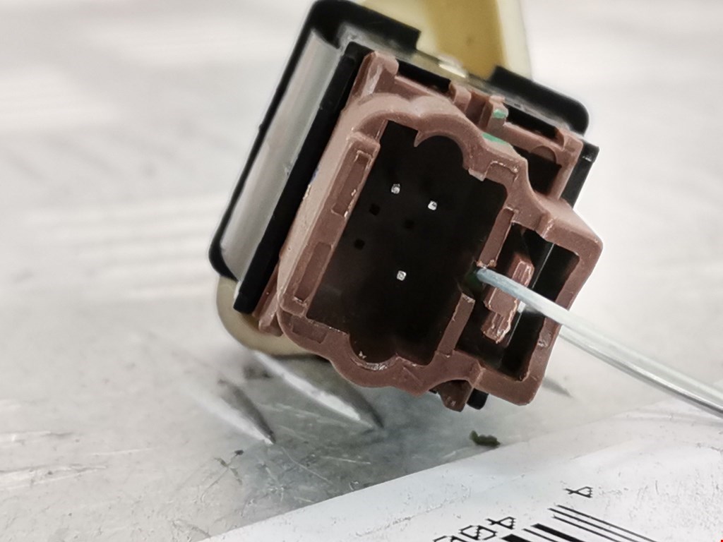 Кнопка аварийной сигнализации (аварийки) PEUGEOT 607 2000-2010