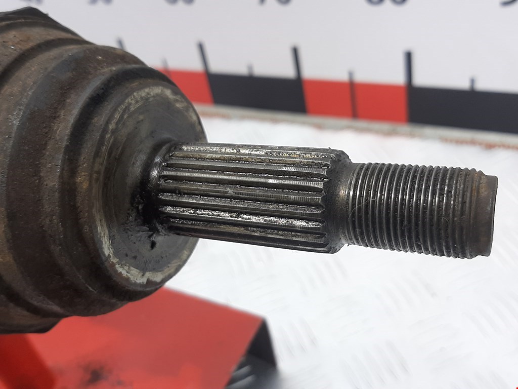 Полуось (привод, приводной вал) передняя левая RENAULT Laguna 1993-2000