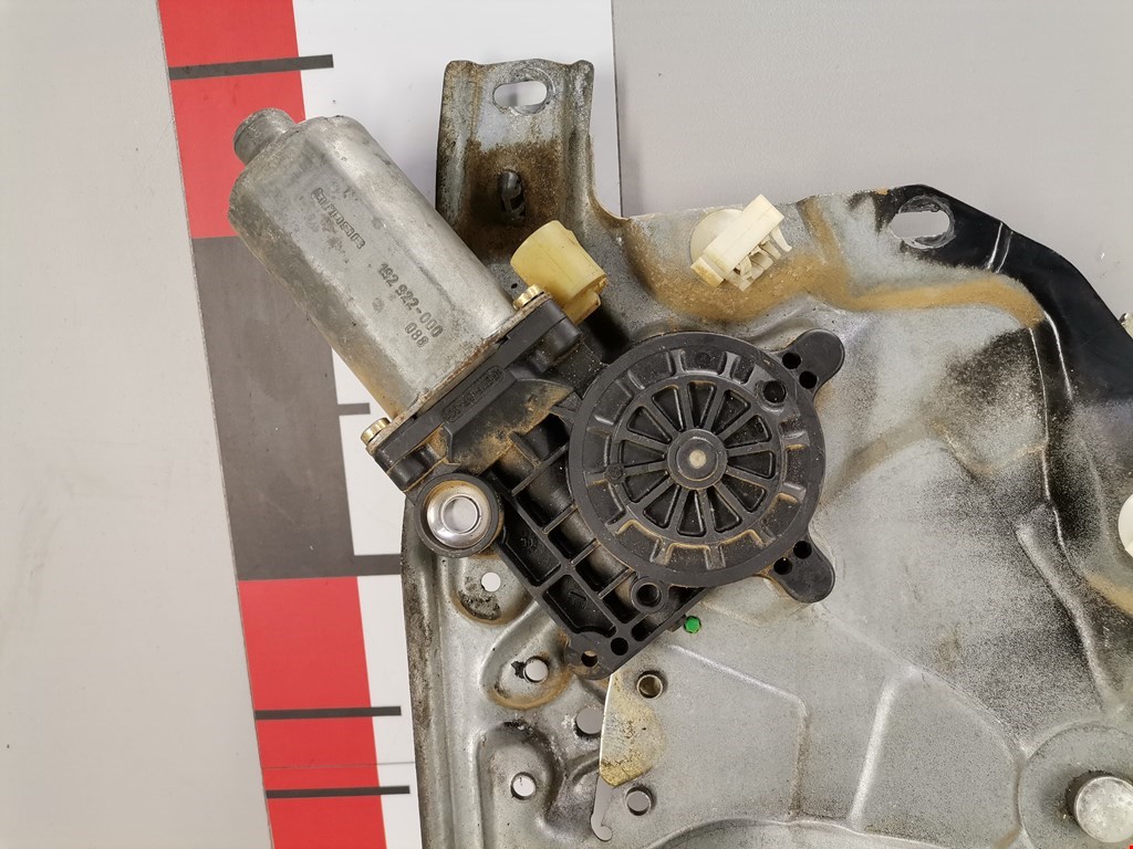 Стеклоподъемник передний правый RENAULT Laguna 1993-2000