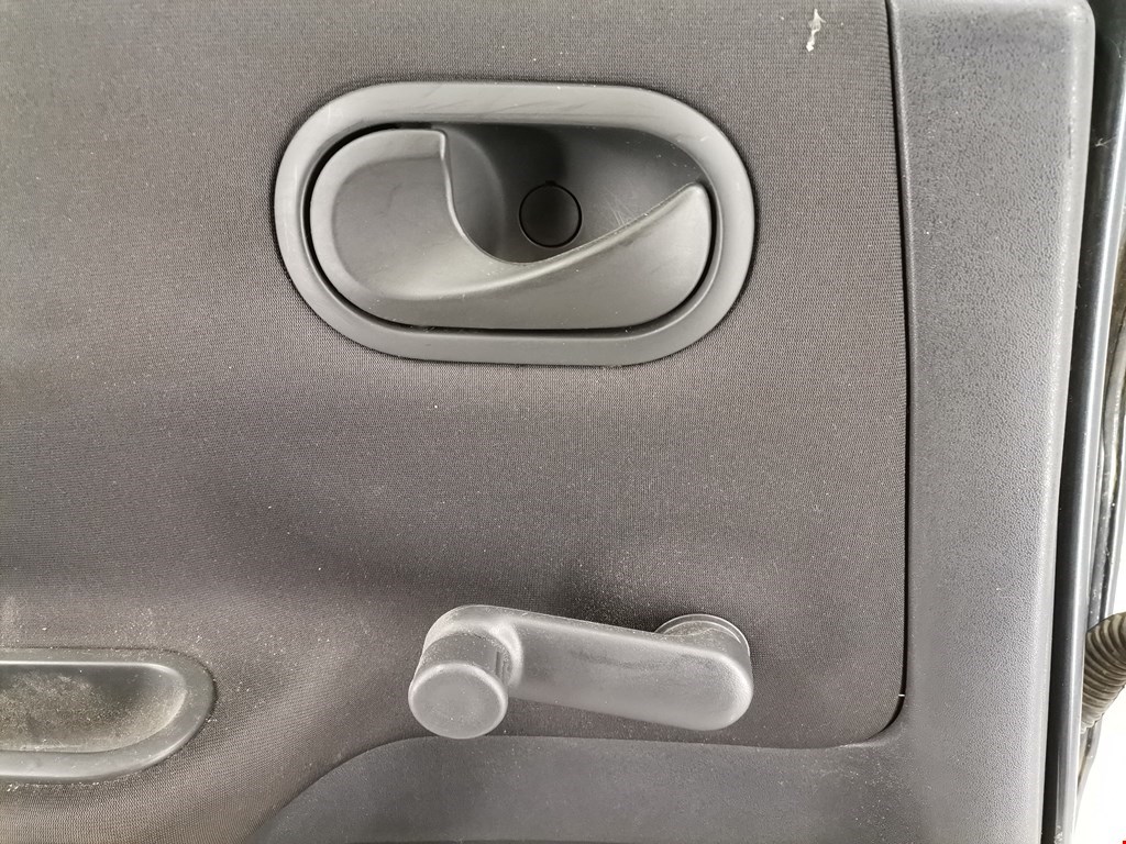 Дверь задняя левая RENAULT Megane II 2002-2009