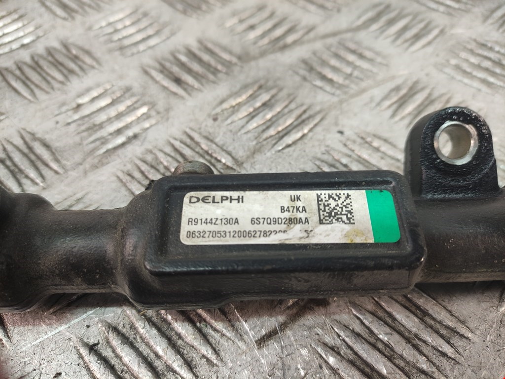 Рампа топливная (рейка) FORD Mondeo III 2000-2007