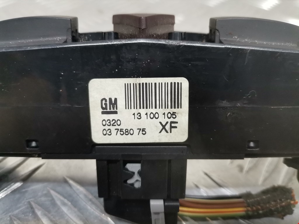 Кнопка аварийной сигнализации (аварийки) OPEL Astra H/Family 2004-2015