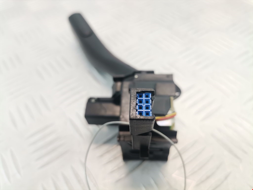 Переключатель стеклоочистителя VOLKSWAGEN Golf V 2003-2009