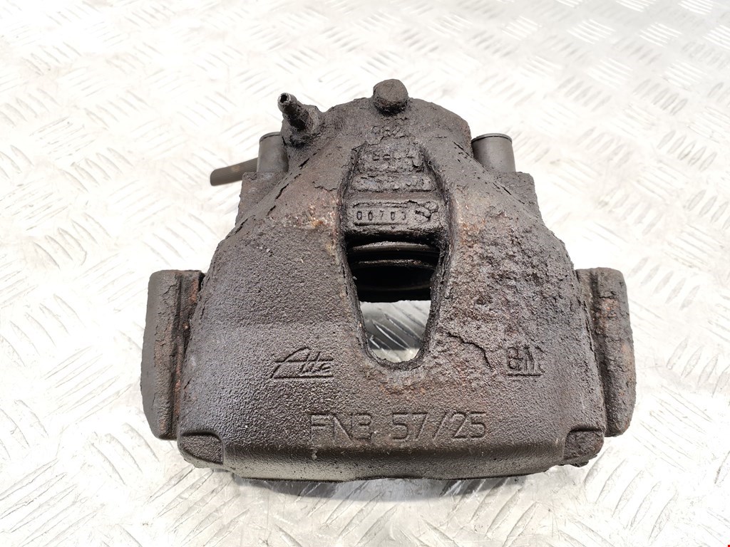 Суппорт передний правый OPEL Meriva B 2010-2018