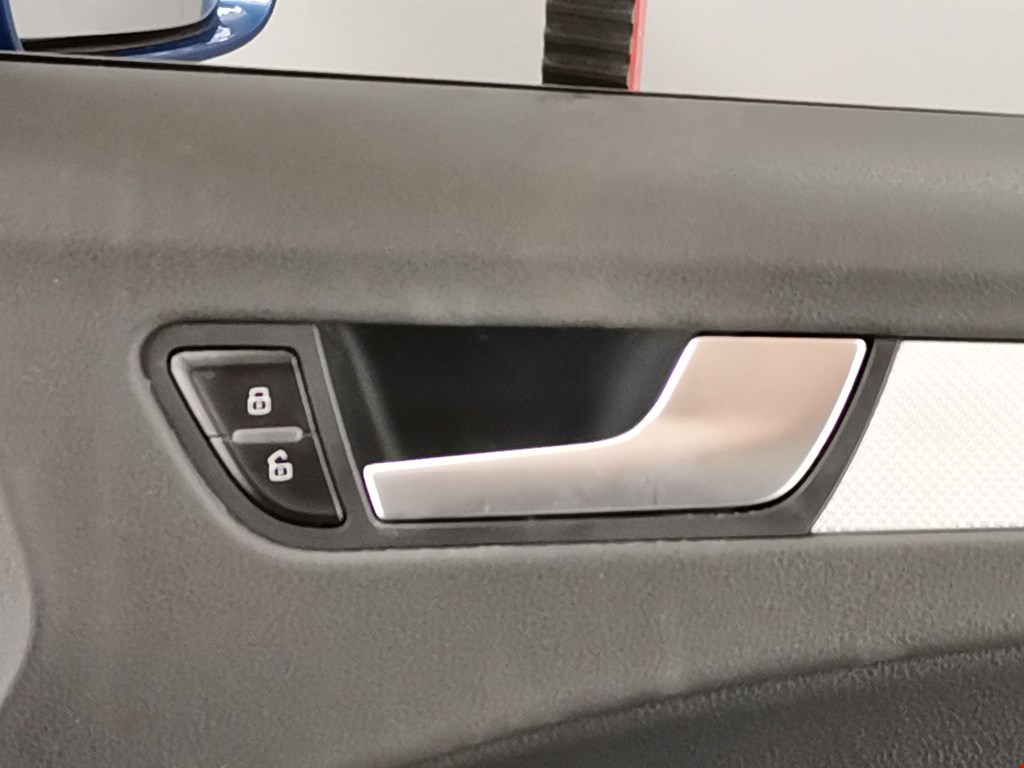 Дверь передняя правая AUDI A4 B8 2007-2015