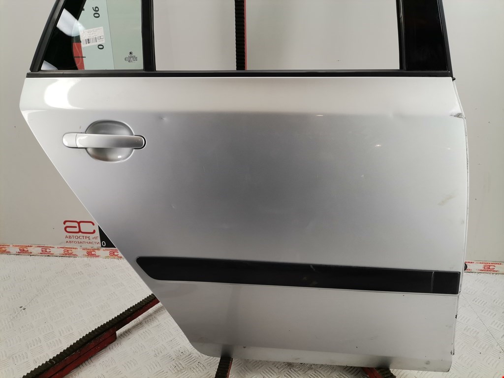 Дверь задняя правая SKODA Fabia MK2 5J 2007-2014