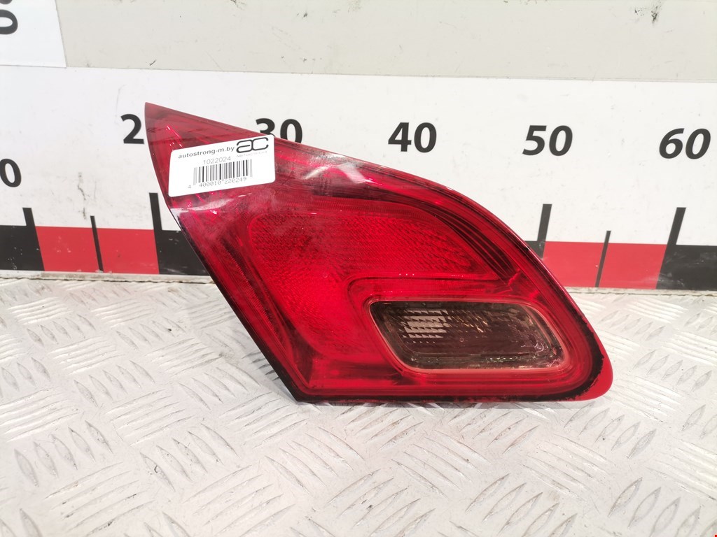 Фонарь задний внутренний левый OPEL Astra J 2009-2017
