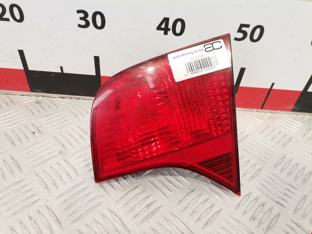 Фонарь задний внутренний правый AUDI A4 B7 2004-2007