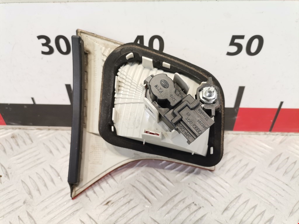 Фонарь задний внутренний правый AUDI A4 B7 2004-2007