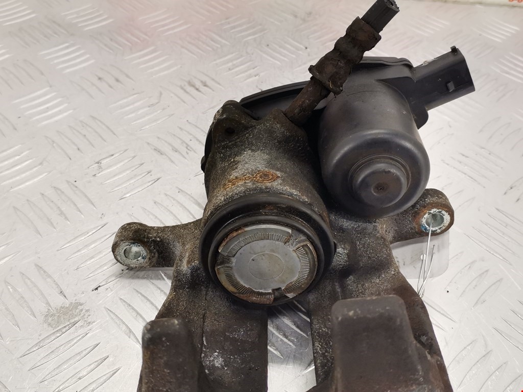 Суппорт задний левый AUDI A4 B8 2007-2015