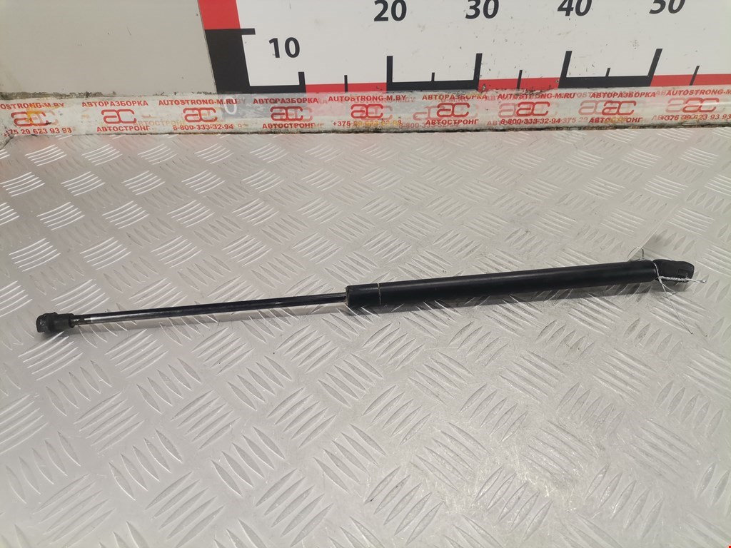 Амортизатор капота левый=правый VOLKSWAGEN Golf IV 1997-2003