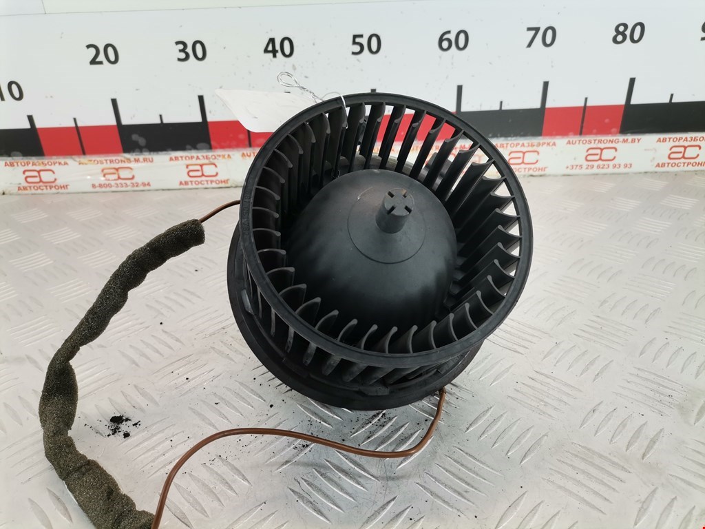 Моторчик (мотор) отопителя салона VOLKSWAGEN Golf III 1991-1997