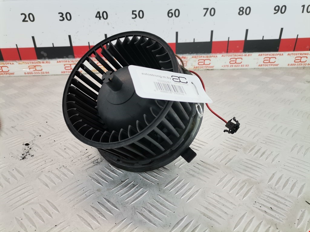 Моторчик (мотор) отопителя салона VOLKSWAGEN Golf III 1991-1997