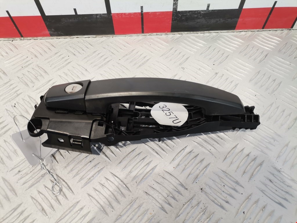 Ручка двери передней наружная правая CHEVROLET Aveo T300 2011-2015