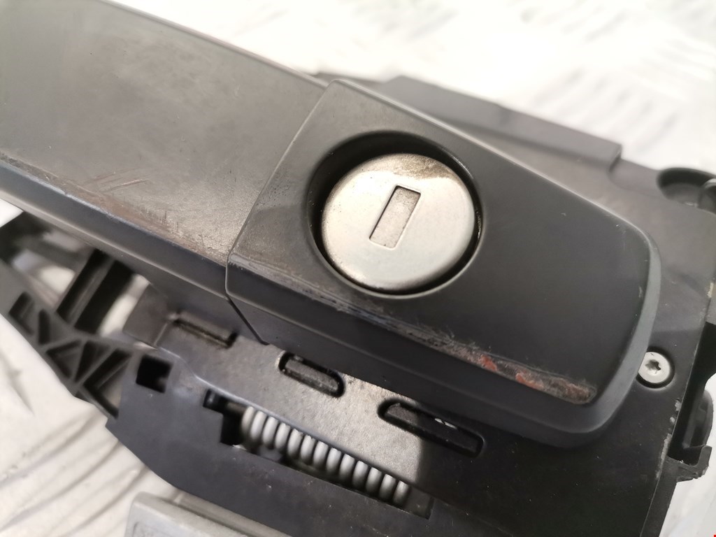 Ручка двери передней наружная правая CHEVROLET Aveo T300 2011-2015