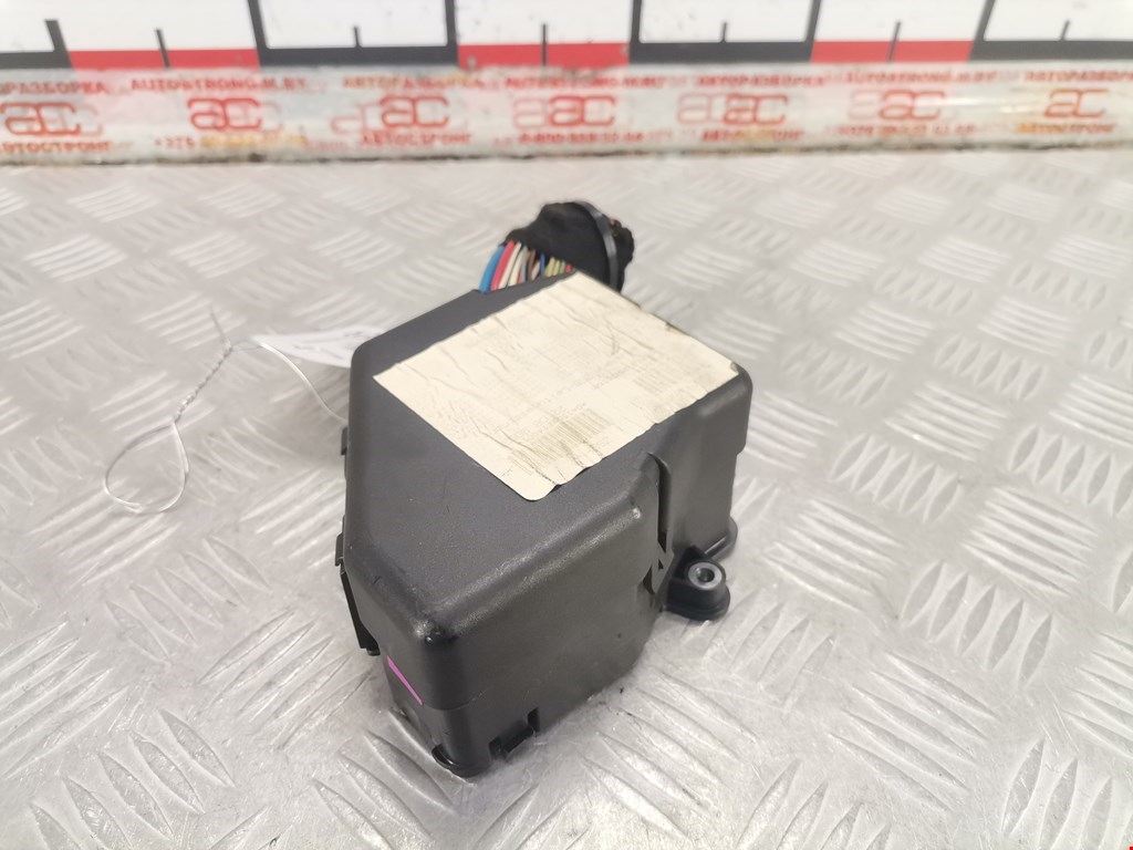 Датчик уровня в бачок омывателя VOLKSWAGEN Bora 1998-2005