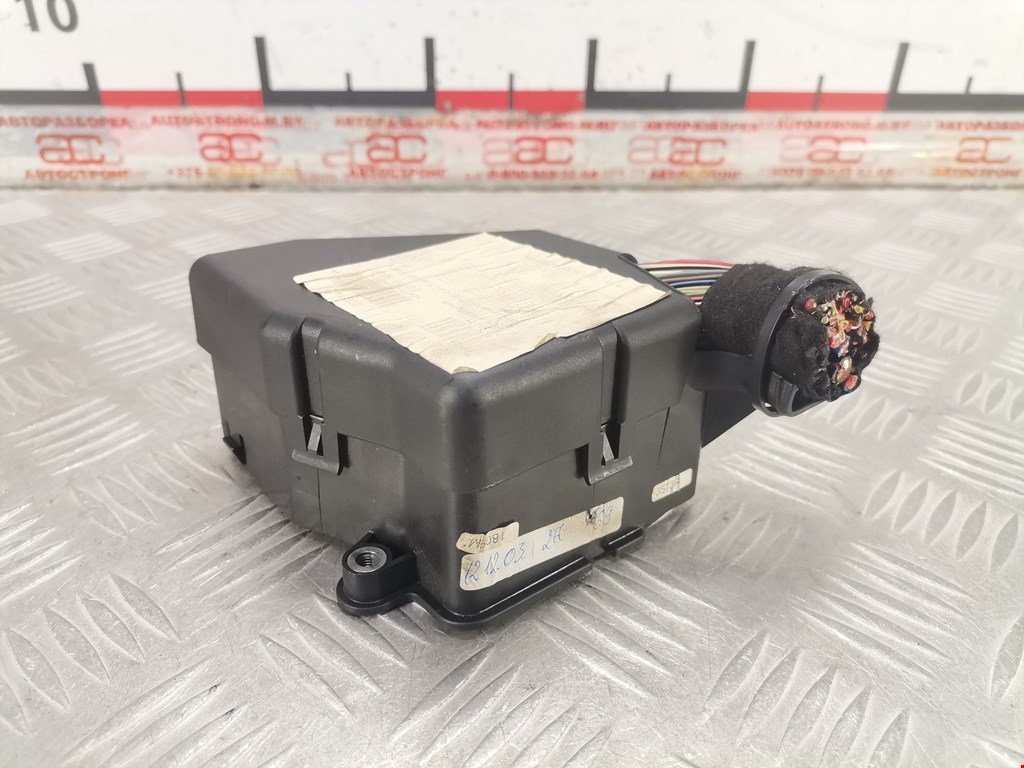 Датчик уровня в бачок омывателя VOLKSWAGEN Bora 1998-2005