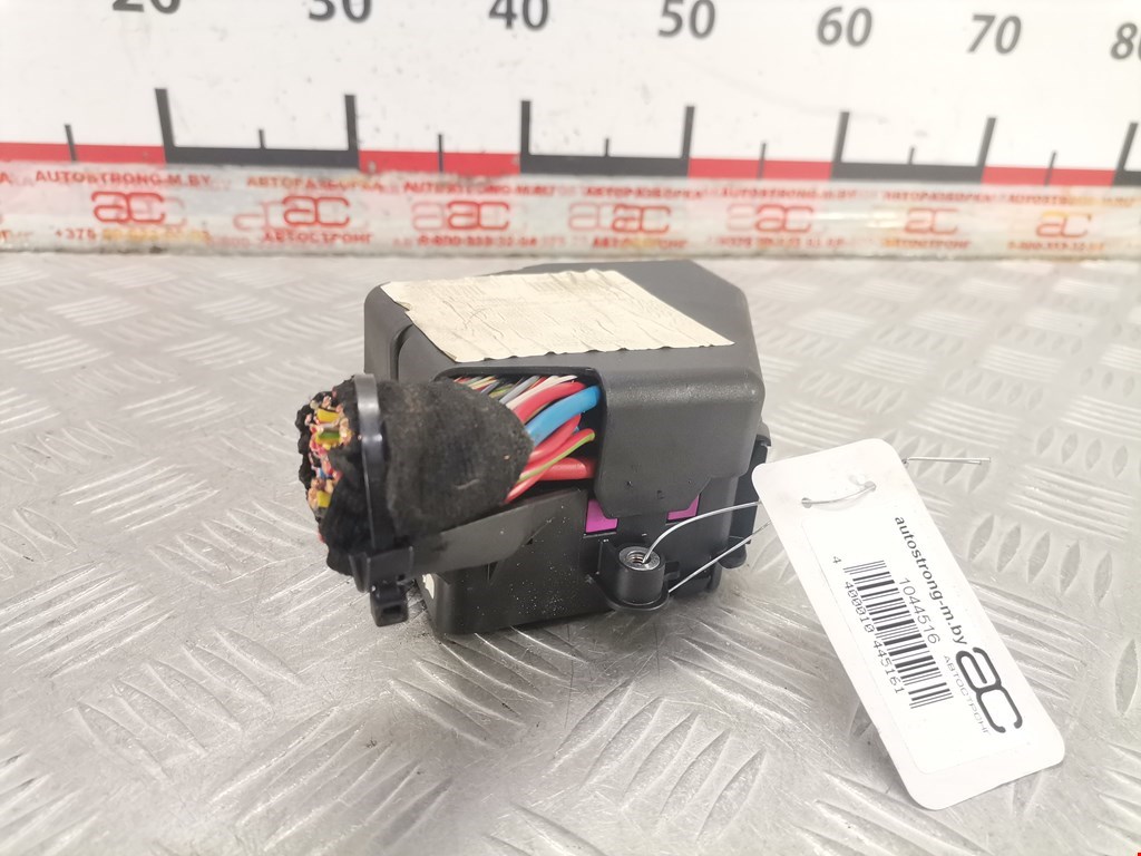 Датчик уровня в бачок омывателя VOLKSWAGEN Bora 1998-2005