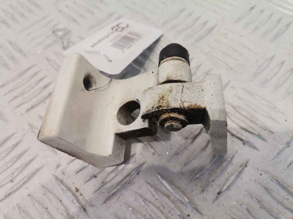 Петля двери задней правой Audi Q7 4L (2005-2015)