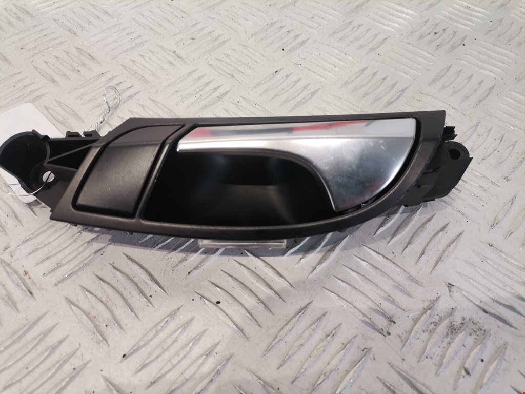 Ручка дверная передняя внутренняя левая AUDI Q7 I 2006-2015