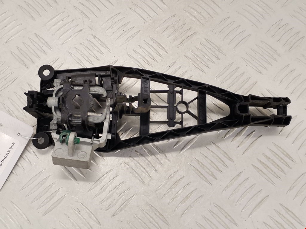 Кронштейн ручки OPEL Astra H/Family 2004-2015