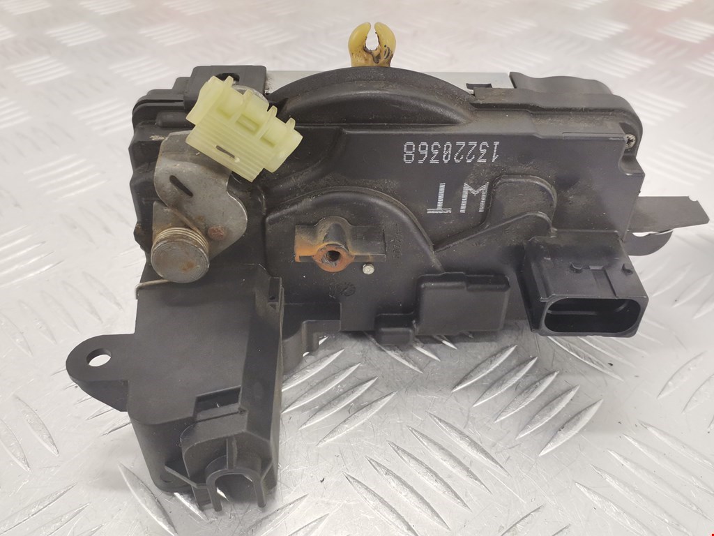 Замок двери передней правой OPEL Astra H/Family 2004-2015