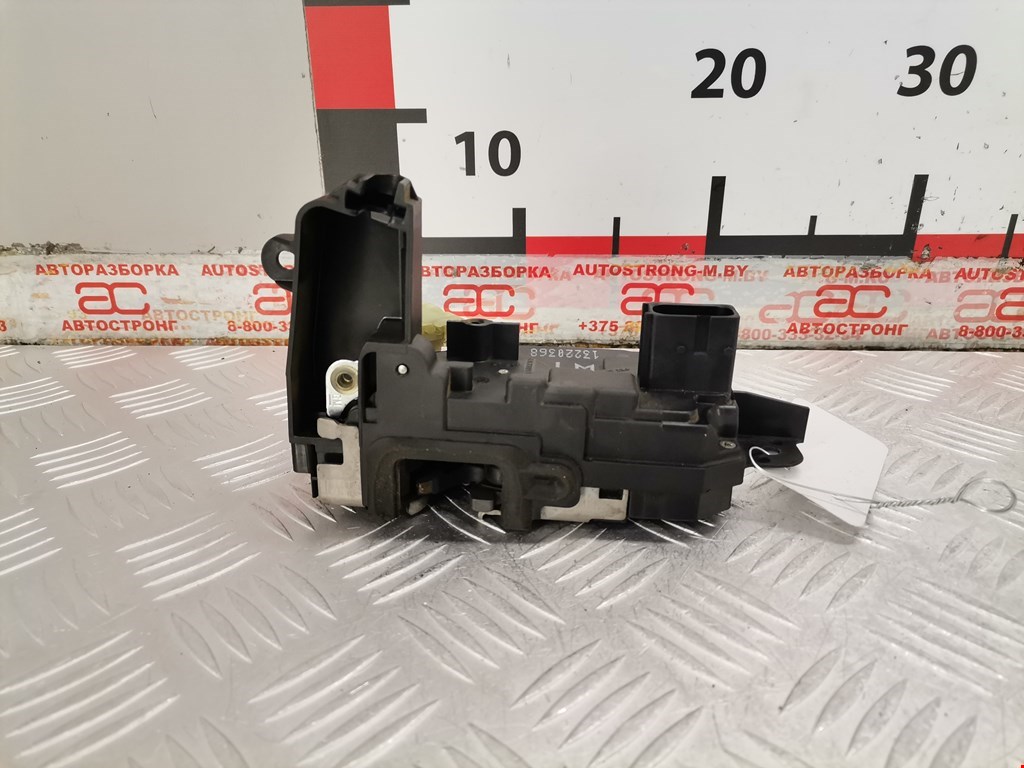 Замок двери передней правой OPEL Astra H/Family 2004-2015