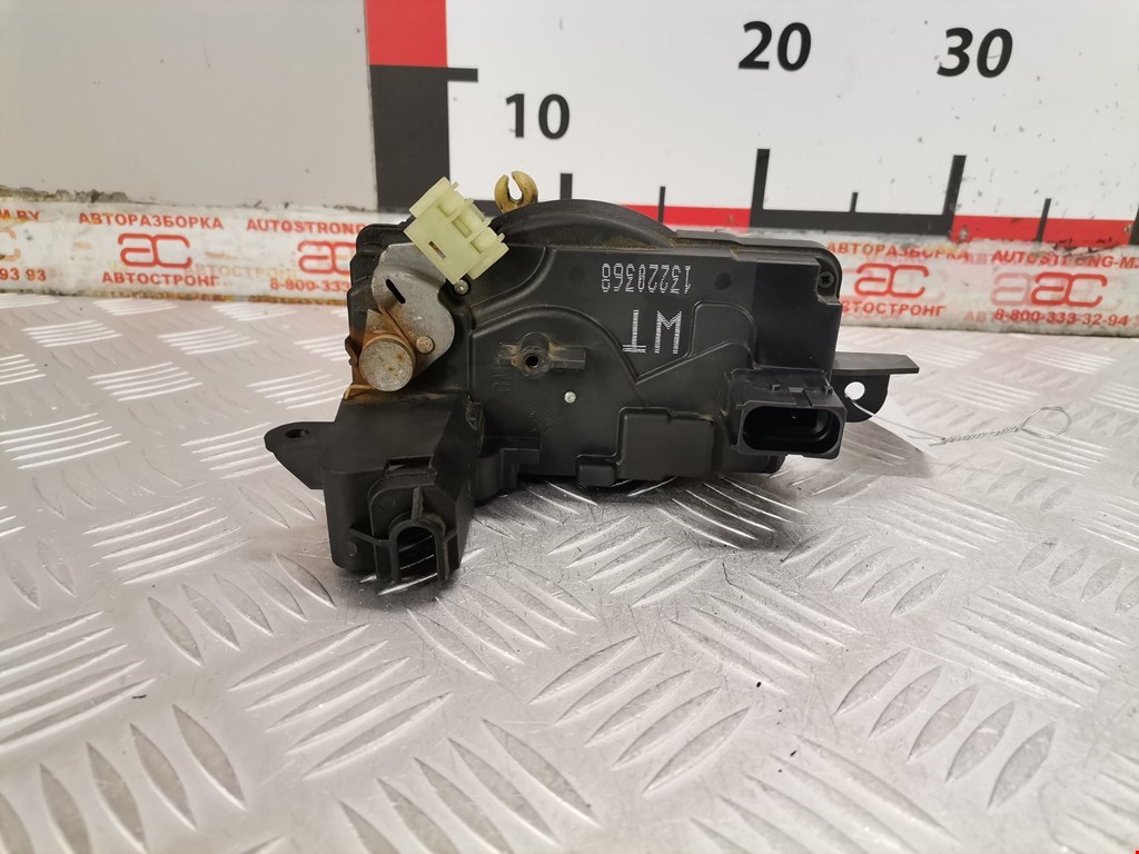 Замок двери передней правой OPEL Astra H/Family 2004-2015