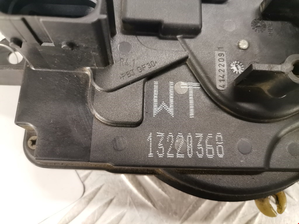 Замок двери передней правой OPEL Astra H/Family 2004-2015