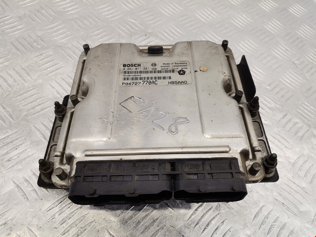 Блок управления двигателя (ЭБУ) CHRYSLER Voyager IV RG 2001-2007