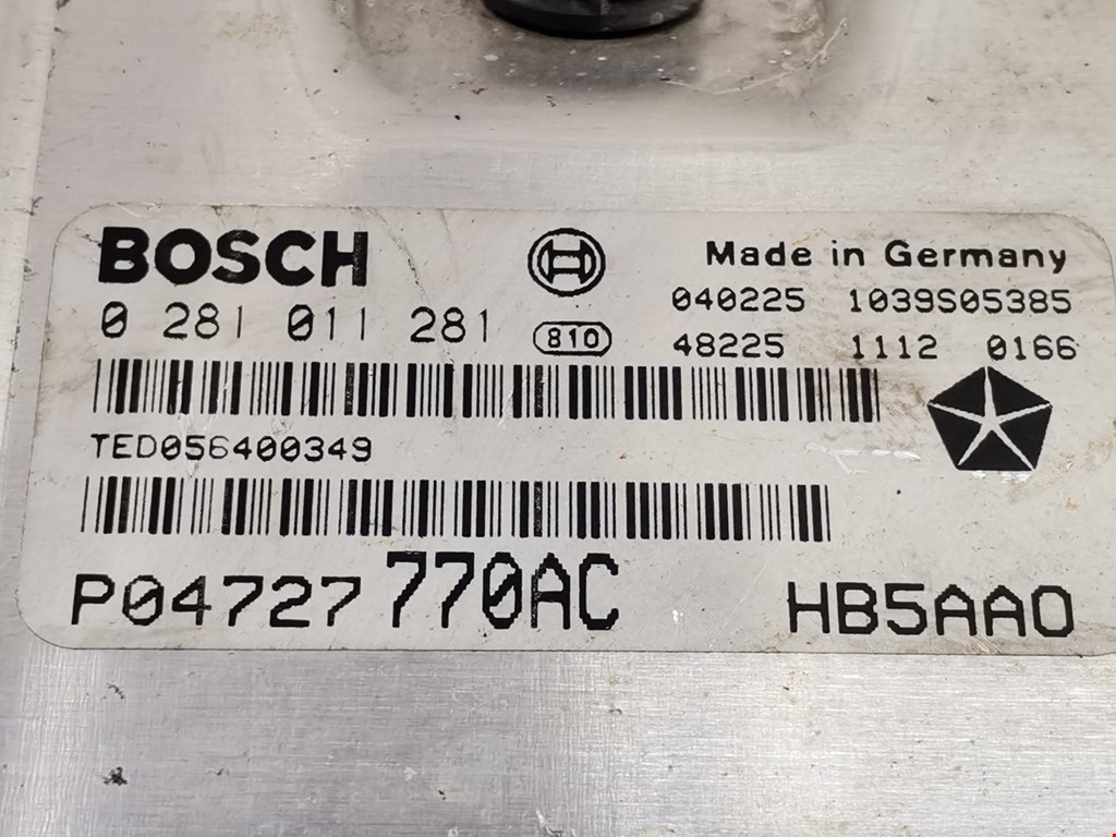 Блок управления двигателя (ЭБУ) CHRYSLER Voyager IV RG 2001-2007