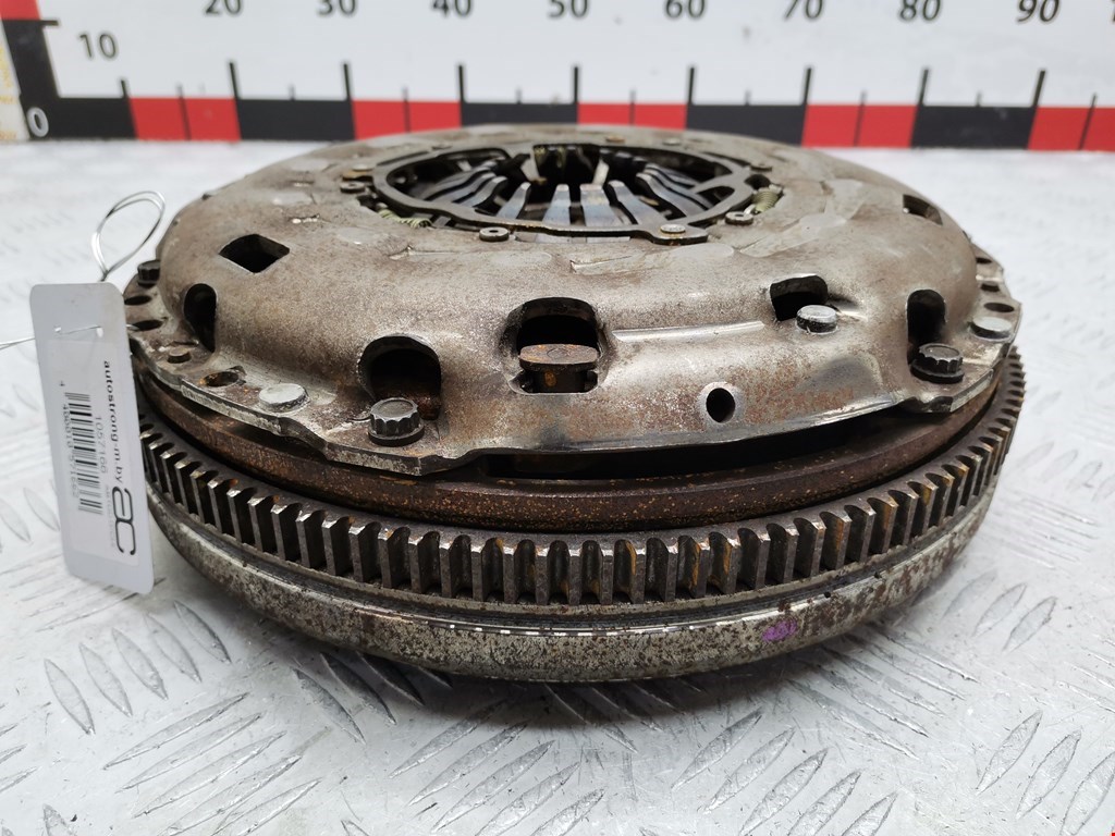 Маховик (демпфер сцепления) VOLKSWAGEN Passat B6 2005-2011