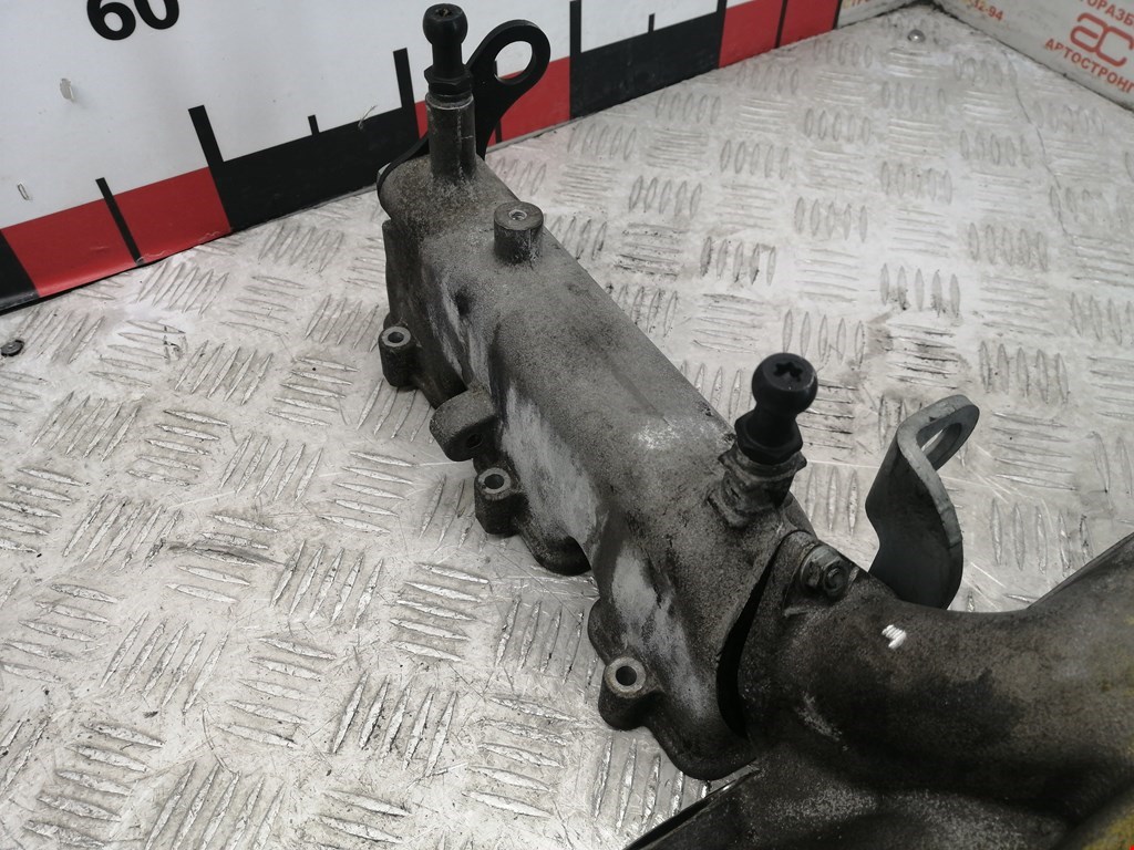 Коллектор впускной AUDI A4 B6 2001-2005