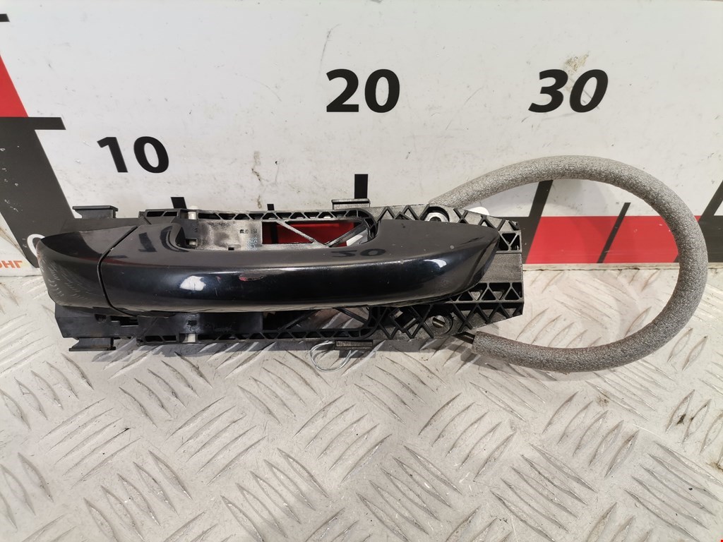 Ручка двери задней наружная правая VOLKSWAGEN Golf VI 2009-2012