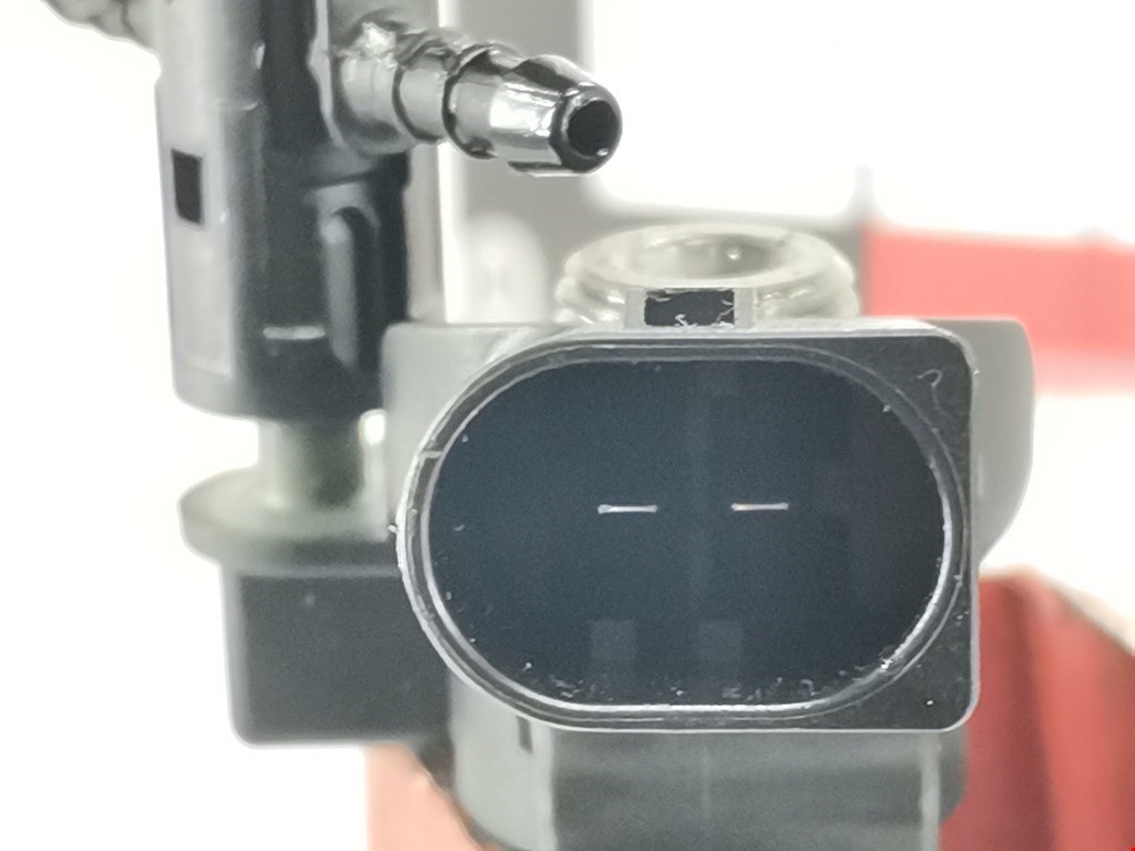 Форсунка дизельная электрическая VOLKSWAGEN Passat B6 2005-2011