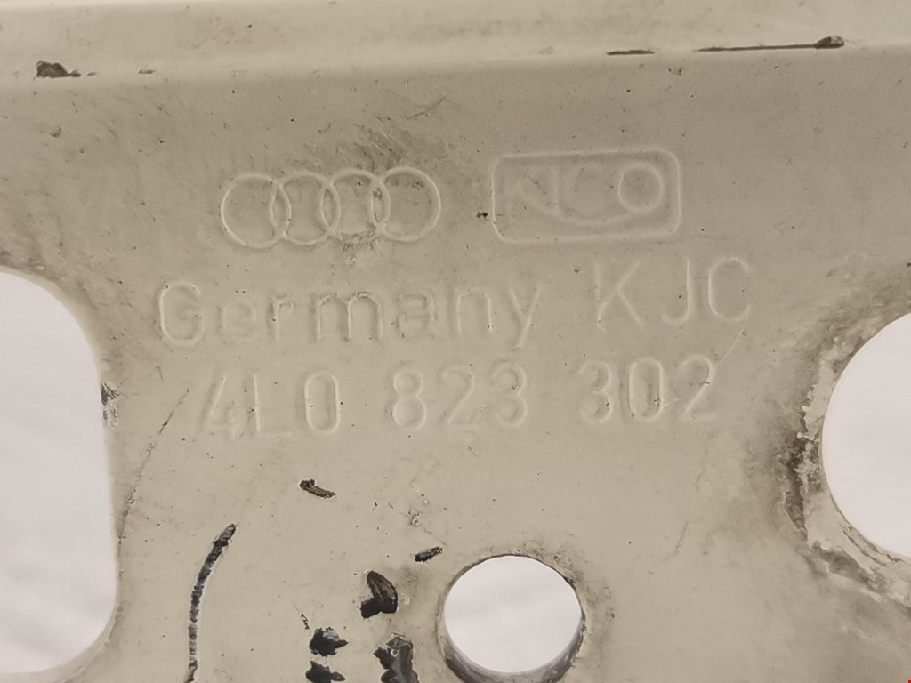 Петля капота левая/правая AUDI Q7 I 2006-2015