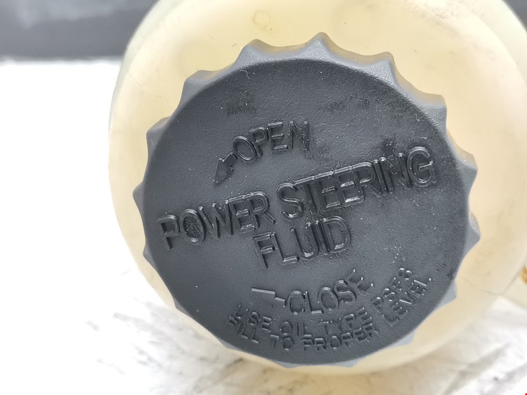 Бачок ГУР (гидроусилителя) KIA Carens 1999-2002