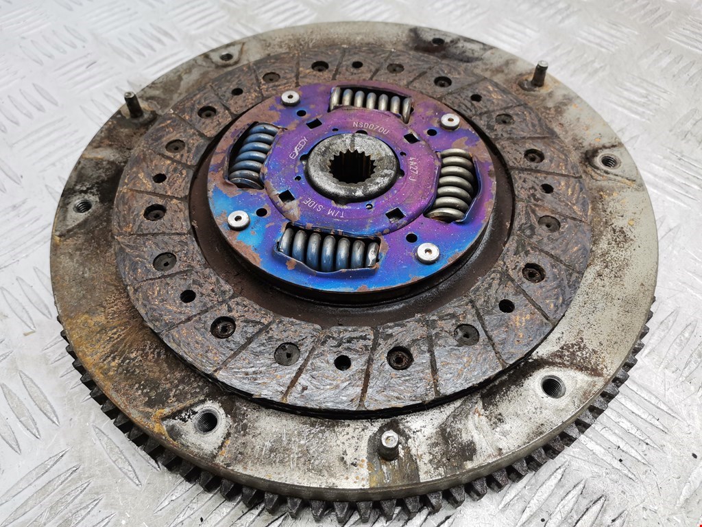 Маховик (демпфер сцепления) NISSAN Almera N16 2000-2006