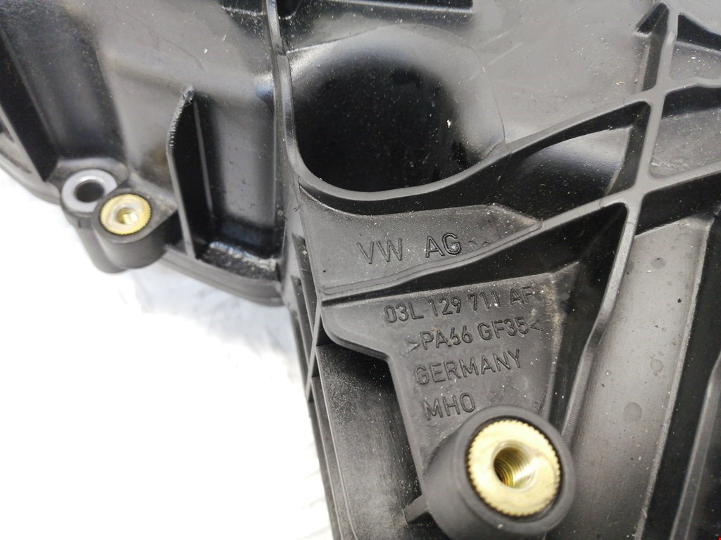 Коллектор впускной AUDI A4 B8 2007-2015