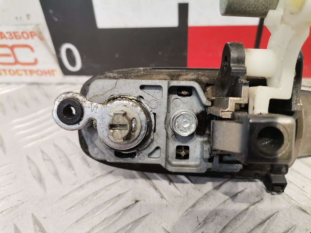 Ручка двери передней наружная левая HONDA Pilot 2002-2008