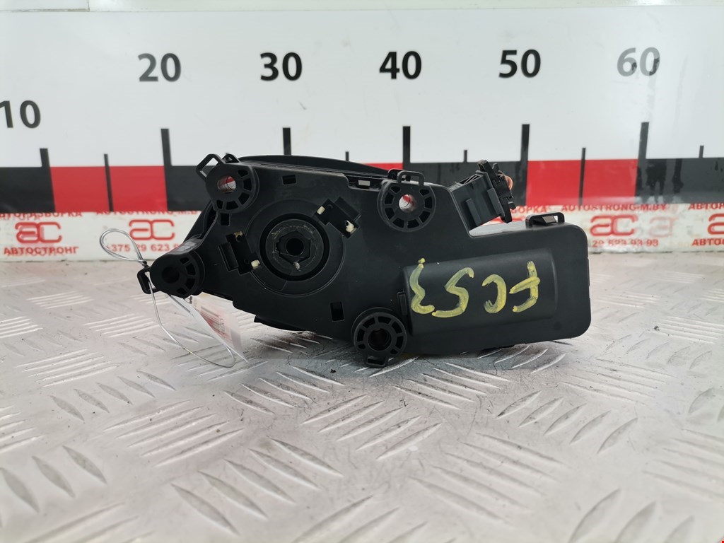 Замок багажника (крышки двери) SKODA Superb 2008-2015