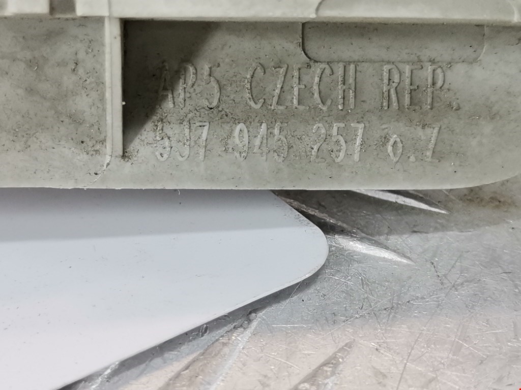 Фонарь задний левый SKODA Roomster 2006-2015