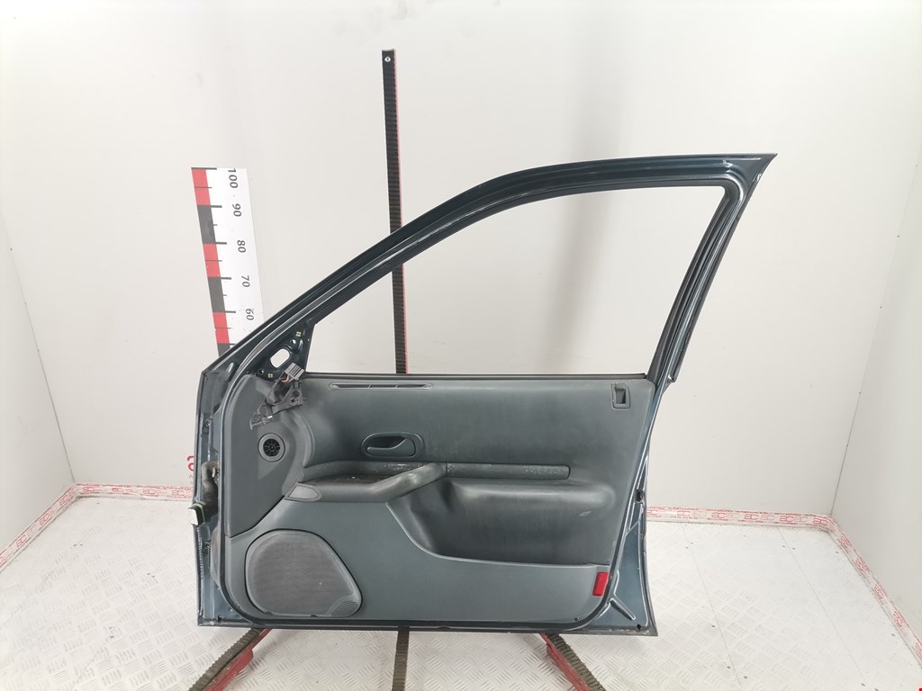 Дверь передняя правая RENAULT Safrane 1992-2000