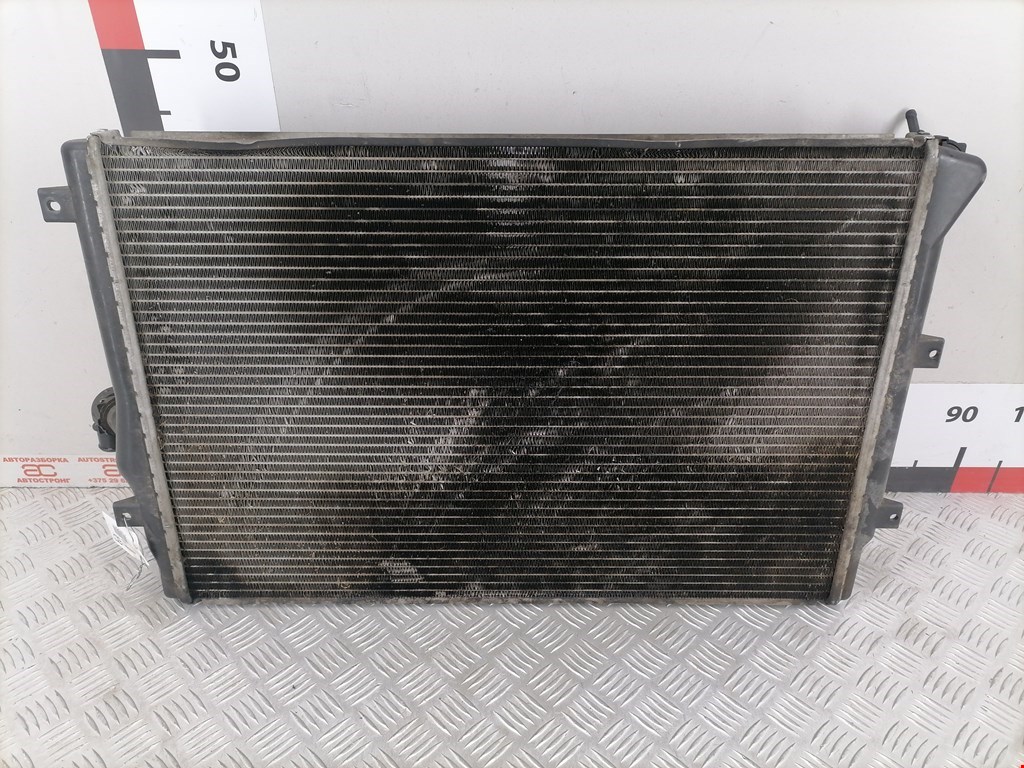 Радиатор основной SEAT Leon 2005-2012