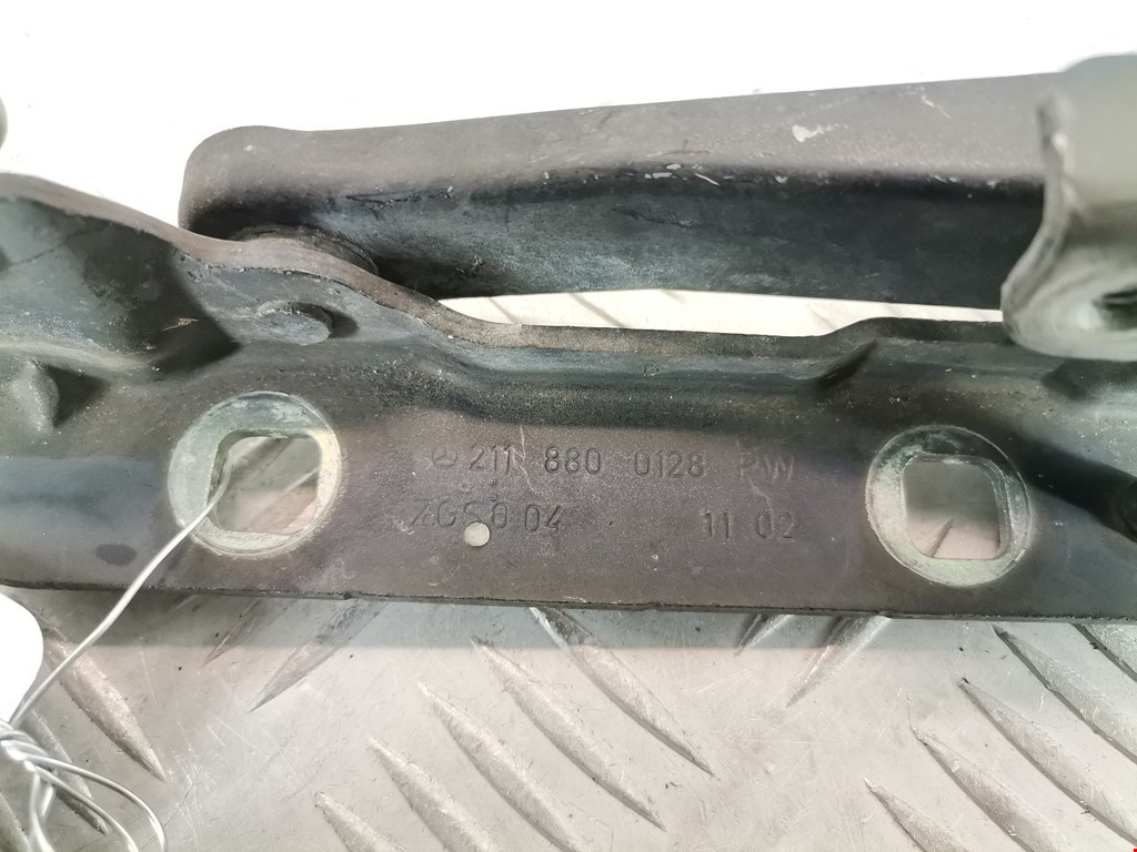 Петля капота левая/правая MERCEDES-BENZ E-Class W211, S211 2002-2009