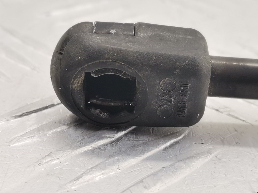 Амортизатор крышки (двери) багажника FORD Focus II 2005-2011