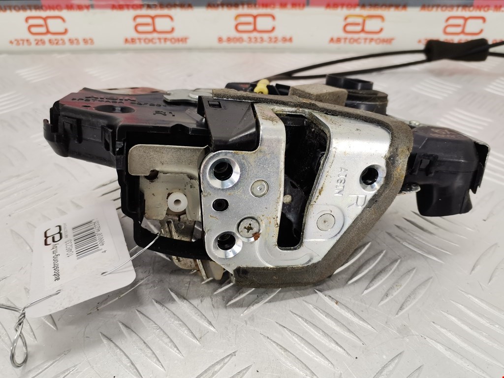 Замок двери передней правой SUZUKI Grand Vitara 2005-2015