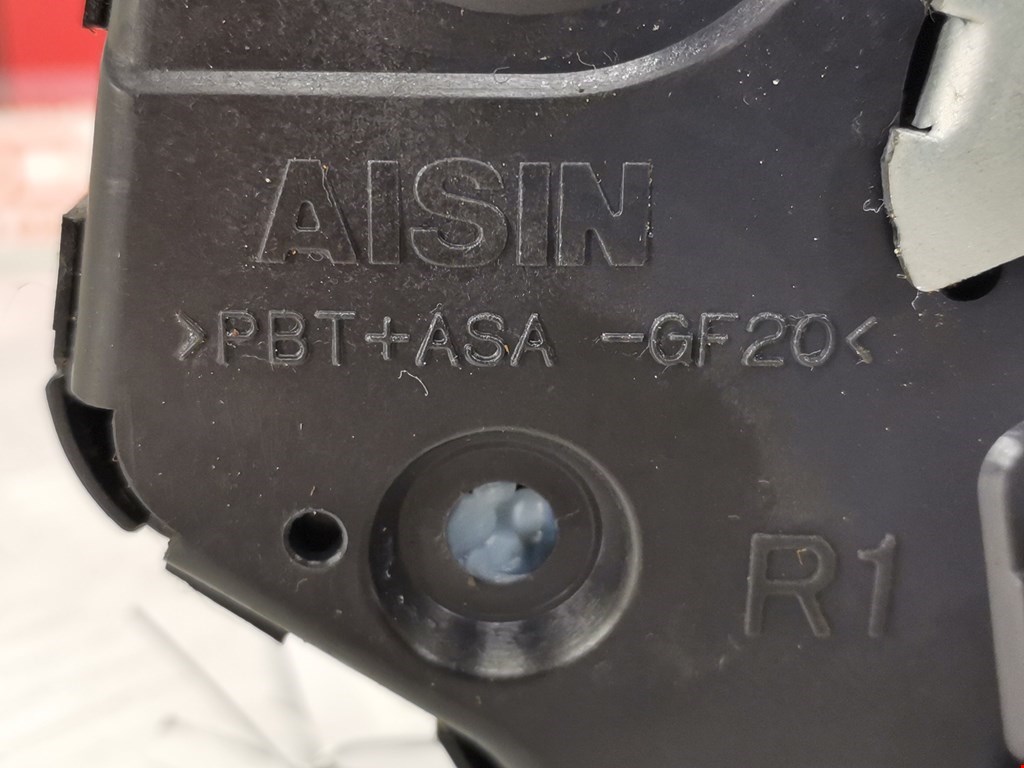 Замок двери передней правой SUZUKI Grand Vitara 2005-2015