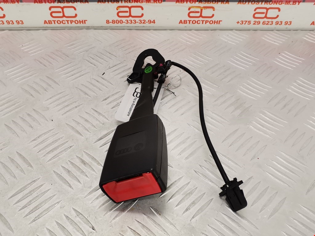 Замок ремня безопасности (преднатяжитель ремня безопасности) Audi Q7 4L (2005-2015)